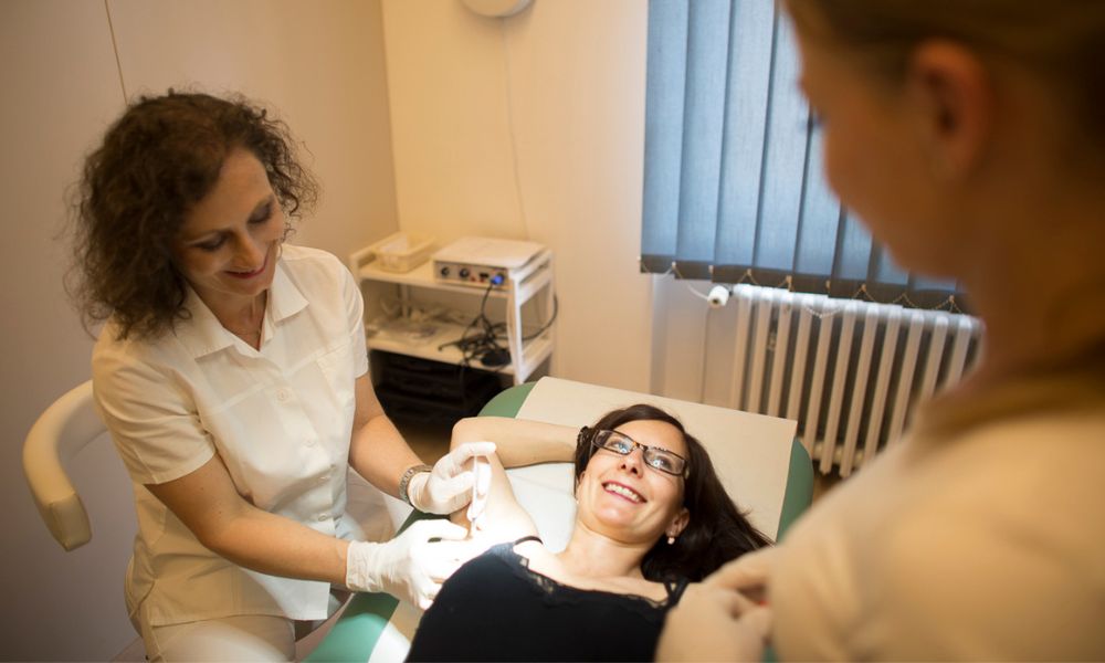 Fotografie ke článku Strašák jménem nadměrné pocení  – Esthé Laser Clinic